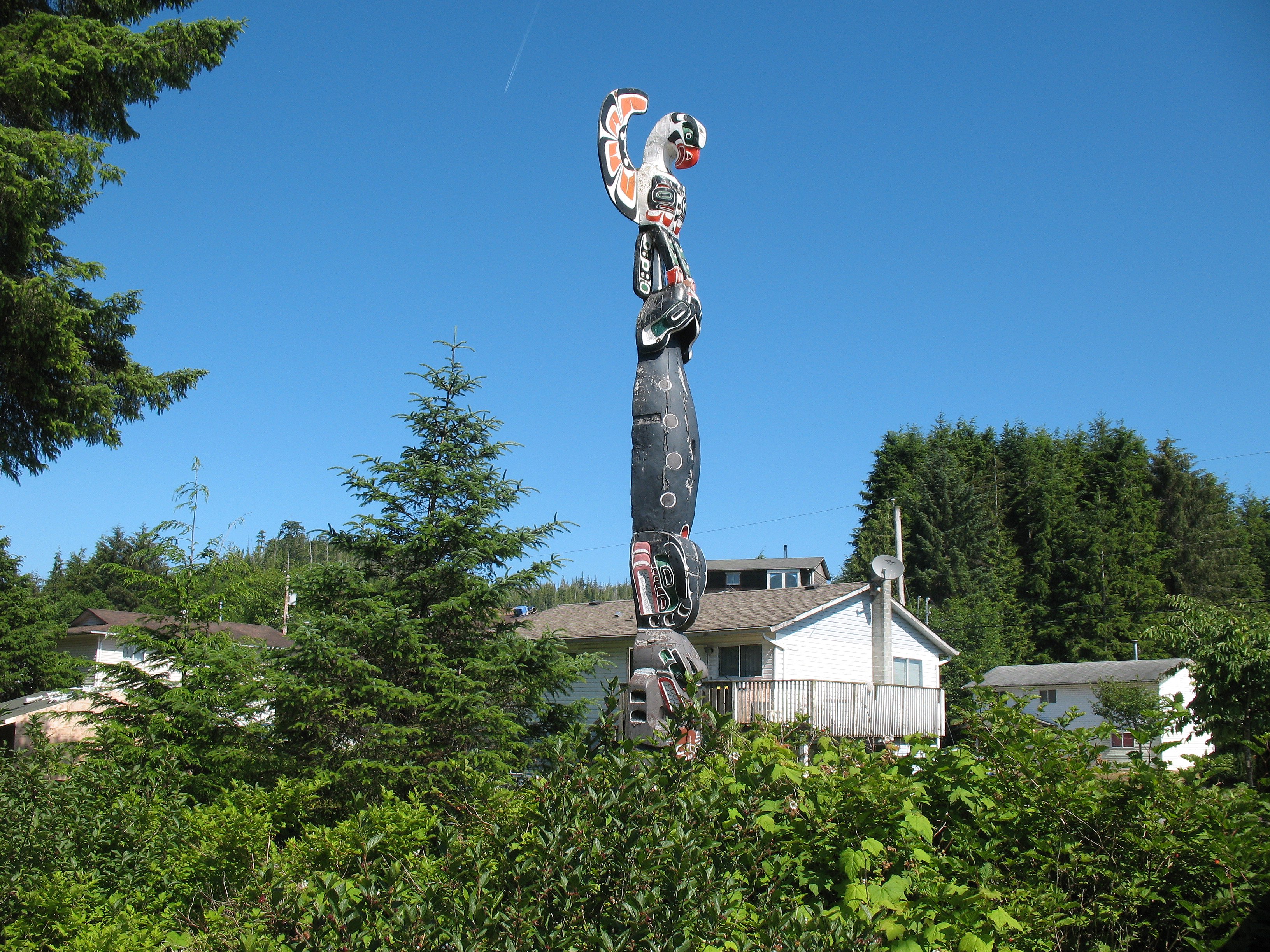 Port Hardy Real Estate - totem pole